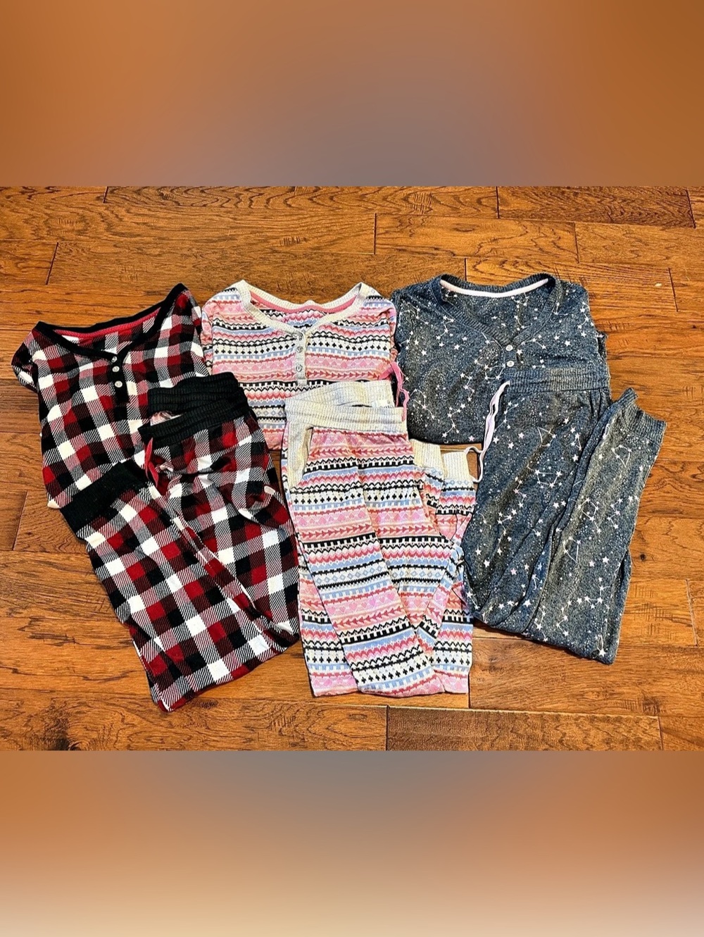 Cuddle Duds woman’s 3 pajamas sets